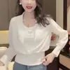 Camisa Falsa de Duas Peças Manga Longa Feminina 2025 Primavera e Outono Novo Design Sense Nicho Camisa Fashionable Cintura Apertada Emagrecedor Top Feminino