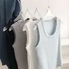 Camiseta Suave y Transpirable con Tirantes Finos para Mujer, Top Corto de Verano, Corte Ajustado, Elástico, Favorecedor, Adecuado para Usar en Capas o Solo, Camiseta sin Mangas Deportiva