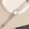 Relógio com pulseira de aço com juntas de bambu em liga, caixa oval, números arábicos