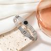 Pulsera de diamantes de moda europea y americana para mujer, resistente a la decoloración, ligera, de lujo, con diseño abierto que combina con todo, pulida al por mayor