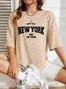 Nova York de 1968 é uma coleção de camisetas básicas oversized para jovens mulheres, camisetas criativas de rua e roupas casuais personalizadas