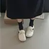 Sapatos Mary Jane Femininos Redondos, Simples, Preguiçosos e Confortáveis, Sapatos de Couro Single Shallow-Mouthed Retrô, Saltos Grossos, Slip-On Versáteis