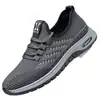 Sapatos Masculinos São Respiráveis, de Malha, Confortáveis e Leves, Novo Estilo Fly-Woven Antiderrapante com Solado Macio, Sapatos Esportivos Casuais e Versáteis para Homens, Sapatos para Caminhada
