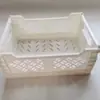 Novos Essenciais para Dormitório: Cesta de Armazenamento de Plástico para Cosméticos, Caixa Organizadora Dobrável, Caixa de Armazenamento para Diversos de Mesa