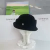 Sombrero Pequeño de Punto Mezcla de Lana Estilo Japonés Retro Británico para Mujer, Estilo Lujo Ligero Otoño e Invierno, Cálido y Moderno Sombrero de Pescador de Auxiliar de Vuelo