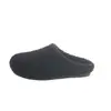 Viaja ligero, disfruta de caminar y las pantuflas cerradas brindan una experiencia cómoda.