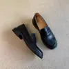 Mocassins de Couro Espessos para Mulheres, Sapatos de Salto Bloco Estilo Britânico, Slip-Ons Versáteis para Pessoas Preguiçosas, Sapatos Pequenos de Couro Estilo College