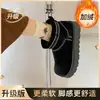 Botas de neve femininas com veludo plus, grossas, antiderrapantes, solado grosso, novo estilo 2026, para inverno, com aumento de altura, estilo retro nordeste, quentes, de algodão