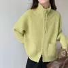 Cardigã casual de malha, gola alta, zíper duplo, cor sólida, dois bolsos, estilo coreano, afina a silhueta, versátil, para outono e inverno