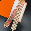Nuevo Pañuelo Pequeño de Seda de Doble Capa Estampado de Sarga Delgado Estrecho Pañuelo Largo de Seda 8*120 Cinta Atada Bolsa Letras para Mujer