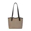 Bolso de mano casual de gran capacidad para mujer, nuevo bolso de hombro de moda 2026 con bloques de color, bolso tote versátil para el trabajo y los desplazamientos