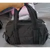 Stock Disponible Bolso de Hombro Acolchado Peludo para Mujer, Mini Bolsa de Gimnasio, Bolsa Pequeña de Equipaje con Correa de Hombro Desmontable, Bolso Cruzado