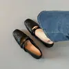 Zapatos Mary Jane de plataforma Camellia para mujer, nuevo estilo otoño 2026, inspirados en Chanel, zapatos de salón poco profundos con punta cuadrada francesa para primavera y otoño