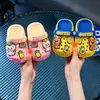 Zuecos de verano para niños, sandalias de dibujos animados antideslizantes para interiores para niñas, aptos para niños mayores y bebés, se pueden usar al aire libre como sandalias de playa
