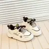 Tênis de Skate Masculino Cano Baixo Tênis Esportivo Infantil Outono 2026 Novo Estilo Tênis Casuais da Moda Sola Leve e Macia Tênis de Corrida da Moda