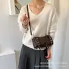 Bolso Cuadrado Pequeño Retro de Diseño Único para Mujer 2026 Nueva Moda para el Trabajo Bolso de Hombro Cruzado Estilo Simple