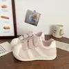 Nuevos zapatos de entrenamiento alemanes de suela gruesa con velcro originales de nicho chino para mujer otoño 2026 nuevos zapatos versátiles casuales con puntera de concha para mujer