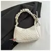 Bolso Luna Nueva 2026 Otoño/Invierno Nuevo Bolso Transfronterizo para Mujer, Bolso de Axila, Bolso de Hombro Repujado, Bolso Cruzado Simple de Moda