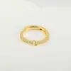 Anillo de apertura ajustable de cobre con incrustaciones de circonita, 26 letras del alfabeto inglés, joyería de moda de alto nivel y temperamento, para cruzar fronteras