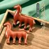 Ano do Cavalo Pente de Sândalo Pente Massageador de Couro Cabeludo Sucesso Instantâneo Presente Pente Universal dos Meridianos Massagem na Cabeça e Pescoço Gua Sha