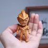 Peça de Mão para Escultura em Madeira de Cipreste Versão Q Ultraman Brinquedo de Escultura em Madeira para Crianças e Bebês Enfeites de Desenho Animado