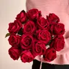 Buquê de Rosas Artificiais Vermelho Vinho de Alta Qualidade Presente de Dia dos Namorados Decoração de Casa Flores Artificiais Flores de Mesa
