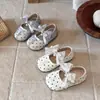 Sapatos de couro infantis, sapatos casuais versáteis estilo coreano, sapatos de couro para meninas, sapatos de princesa, sapatos de primavera e outono para meninas, sapatos de performance com laço e sola macia