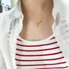 Colar Popular Xiaohongshu de Cobra Dourada Cravejado com Diamantes na Cor Ouro Areia, Corrente de Clavícula Fashion e de Luxo Leve Tudo-em-Um para Mulheres no Ano do Seu Signo