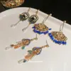 Ganchos de Oreja de Perla con Borla de Cristal Incrustada de Diamantes Estilo Étnico Retro Lujo Ligero Diseño de Pendientes de Gama Alta Pendientes de Nicho para Mujer