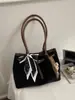 Bolso Transfronterizo de Ante para Mujer, Gran Capacidad, Nuevo Bolso de Hombro Retro Mate Otoño e Invierno 2025, Bolso Tote para Viajar