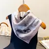 Pañuelo de Seda de Alta Gama con Estampado de Chica en Tinta, Pañuelo Cuadrado de Seda Artificial, Pañuelo Versátil para el Cuello, Pañuelo Cuadrado Pequeño, Pañuelo para la Cabeza, Pañuelo para Mujer
