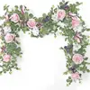 Pendente de Rosa Artificial Cruzada com Borboleta DIY Flor Artificial Decoração de Tubo de Ar Condicionado Arranjo Doméstico Videira Artificial