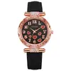 Conjunto de Joias Versátil Novo para Mulheres com Múltiplas Peças, Mostrador Cravejado com Diamantes, Pulseira de Couro, Relógio de Quartzo, Pulseira de Pérolas, Relógio de Pulso de Quartzo