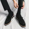 Zapatos de Cuero Puntiagudos Estilo Británico para Hombre, Mocasines Mate Versátiles Versión Coreana, Mocasines Slip-On de Moda para Discoteca y Peluquería