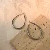Pendientes de Diseño de Nicho de Lujo Ligero Estilo Francés Pendientes Ovalados Minimalistas de Plata Pendientes de Botón de Moda de Gama Alta