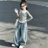 Conjunto de Otoño para Niñas Nuevo Estilo Coreano Suéter de Punto Falso de Dos Piezas y Jeans de Pierna Ancha para Niños Mayores, Conjunto de Dos Piezas Casual y a la Moda