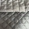 Productos Terminados de Algodón Acolchado Personalizado, una Variedad de Opciones para la Tela Exterior, Nailon, Tela de Memoria Pongee, Tela de Tres Pruebas