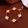 Pulsera Flor Rombo Chapada en Oro Real de 14K Lujo Accesible Pulsera de Gama Alta Ropa de Trabajo Diaria Pulsera Versátil Elegante para Mujeres