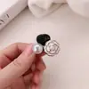 Pinza de Agarre Mini Pequeña Fragmentada para Flequillo Cabello Roto Camelia Perla Vintage Pinza de Pelo de Princesa Pinza para el Cabello Lateral Rosa Tocado