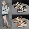 Zapatos Blancos de Suela Gruesa Otoño 2026 con Cordones Versátiles Zapatillas Clásicas
