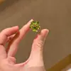"Sombra de Flor Riacho de Primavera" Anel Floral Verde Fresco com Alto Valor Estético, Design Moderno, Anel Único e Bonito para Dedo Indicador
