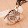 Explosiones de comercio exterior Reloj de pulsera de Ginebra Escala de números romanos de tres ojos falsos de doble nivel Fabricantes de relojes de cuarzo