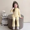Sudadera de Chicas Estilo Coreano Conjunto de Dos Piezas Cardigan de Otoño 2026 Nueva Moda Infantil Conjunto Elegante para Niña Ropa Infantil
