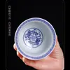 Gaiwan Azul e Branco de Cerâmica Estilo Antigo com Padrão de Lótus, Base para Bule, Xícara do Mestre, Porta-Tampa de Xícara de Chá, Conjunto de Chá de Porcelana Azul e Branca de Jingdezhen