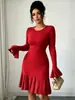 2026 Colección nueva de mujer Y2 transfronteriza europea y americana de Amazon: vestido de color liso, moderno y elegante, con manga acampanada y corte ajustado