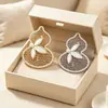 Nova Broche de Pedra Olho de Gato em Forma de Cabacinha Vazada, Popular Broche de Liga Ecológica com Pérola, Joia Clássica Estilo Chinês de Luxo Leve