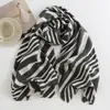 Bufanda Rayada de Imitación Cachemir de Alta Gama para Mujer 2026, Nueva Bufanda Gruesa de Invierno Caliente para el Cuello con Borlas, Venta al por Mayor