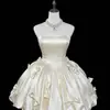 Vestido de Novia Corto Strapless con Lazada de Satén Tema de Exposición de Estudio Vestido de Novia para Pareja Foto de Muestra Vestido de Novia de Color Puro