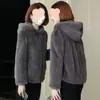 Jaqueta Curta de Fleece Coral para Mulheres, Novo Estilo Outono e Inverno 2025, Jaqueta Pijama Aconchegante com Capuz para Tamanhos Pequenos, Tamanhos Grandes, Efeito Emagrecedor