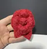 Novo 6,6 cm de altura flores pequenas perfumadas de alta qualidade flores super-formatadas Camélia ornamentos broche de lapela Mais folhas mais broche grampo de cabelo